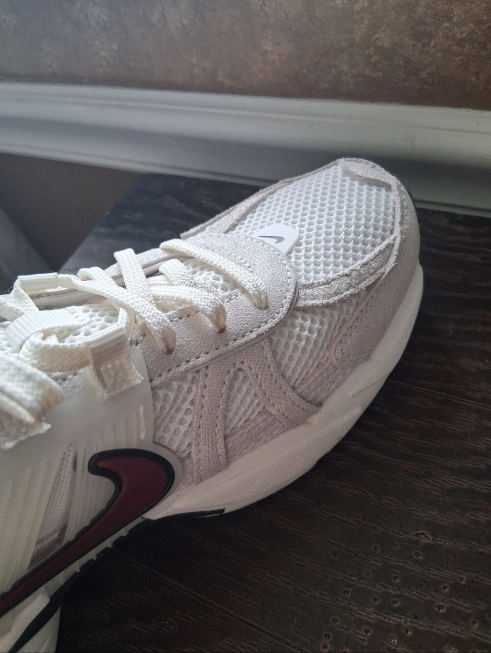 New Nike Y2K Run SE Women's Shoes White/ Black/ Team Red Sneakers - Size 9.5 - Picture 6 of 12